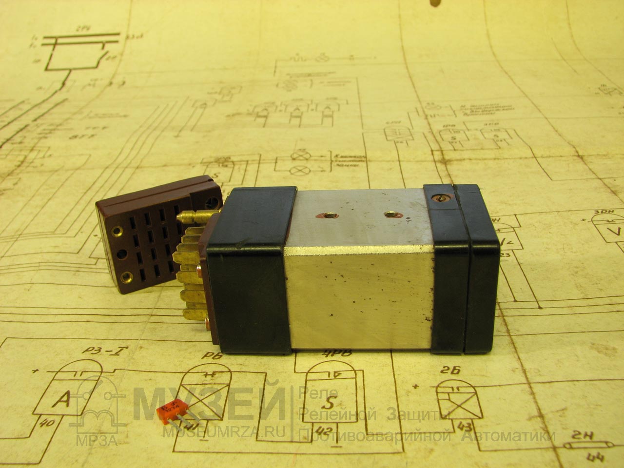 Марки реле. Реле РМЭ-2. Реле РМЭ-2 драгметаллы. Рмэ2 ру4.540.005д. Магнитоэлектрические реле.